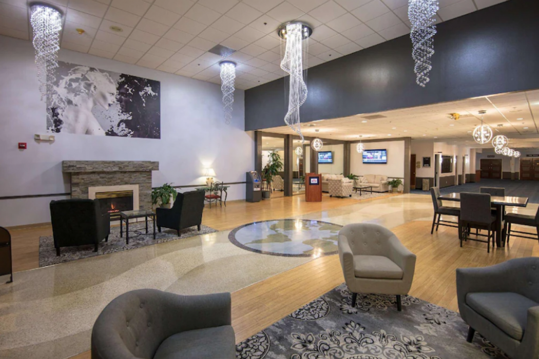 Ramada by Wyndham Cedar Rapids South 17/26