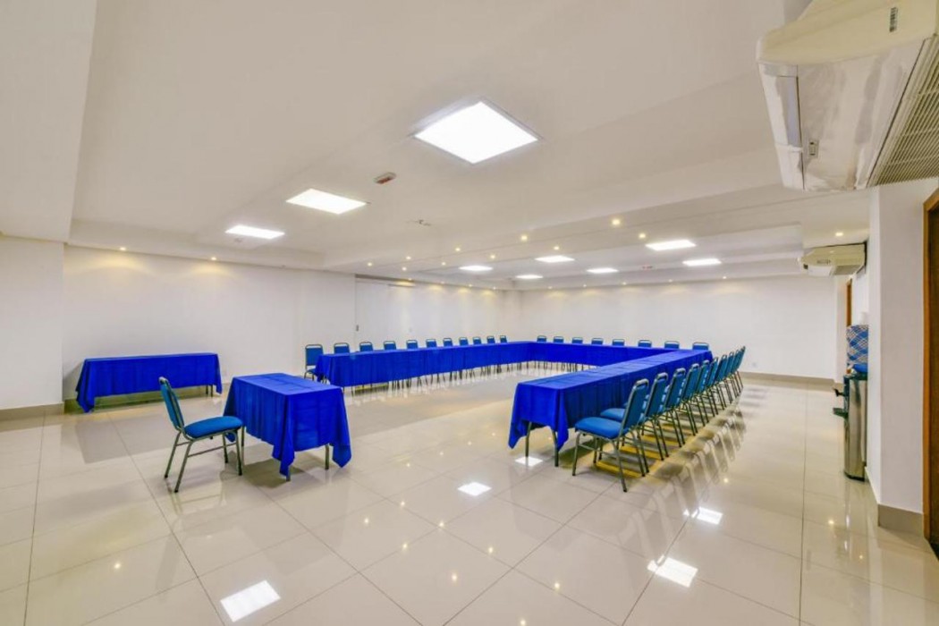 Plaza Inn Breeze Aeroporto 14/18