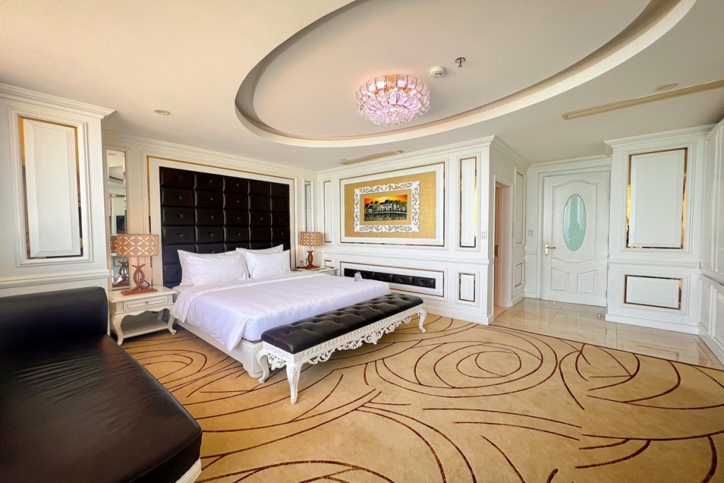 Diamond Sea Hotel 27/115