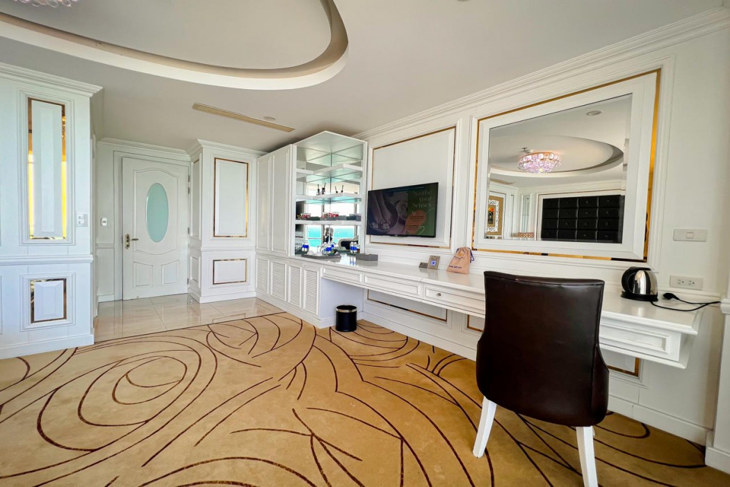Diamond Sea Hotel 32/115