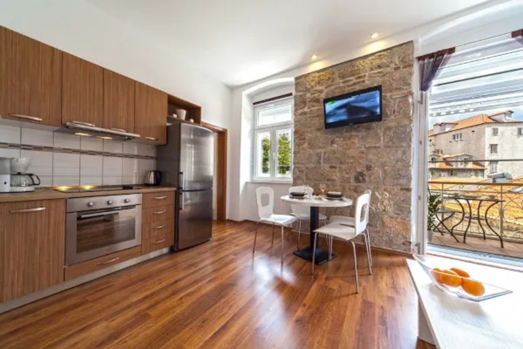 Marmontova Luxury Rooms 2/46