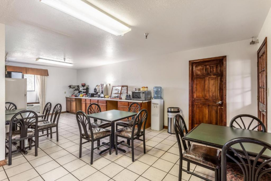 Rodeway Inn Santa Rosa, NM 18/31