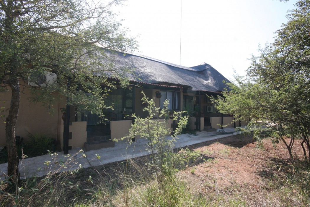 African Rock Lodge 48/82