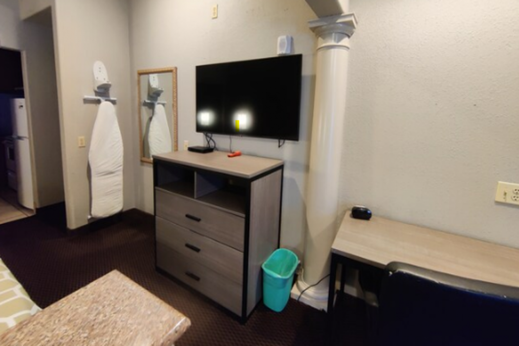 Regency Inn & Suites By Capital O Houston IAH Airport 23/66