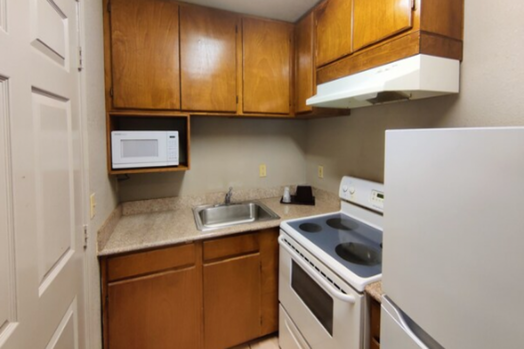 Regency Inn & Suites By Capital O Houston IAH Airport 25/66