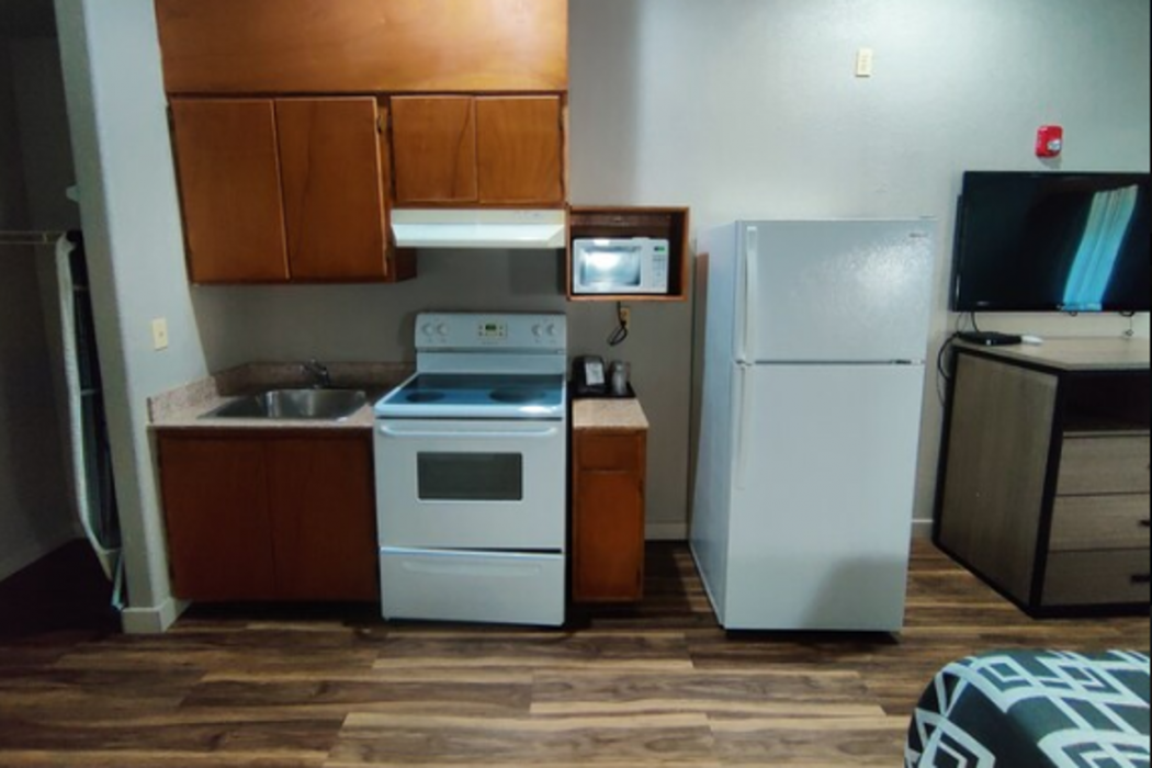 Regency Inn & Suites By Capital O Houston IAH Airport 24/66