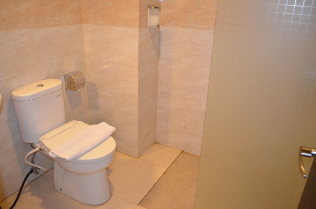 Hotel Artha Kencana 30/36