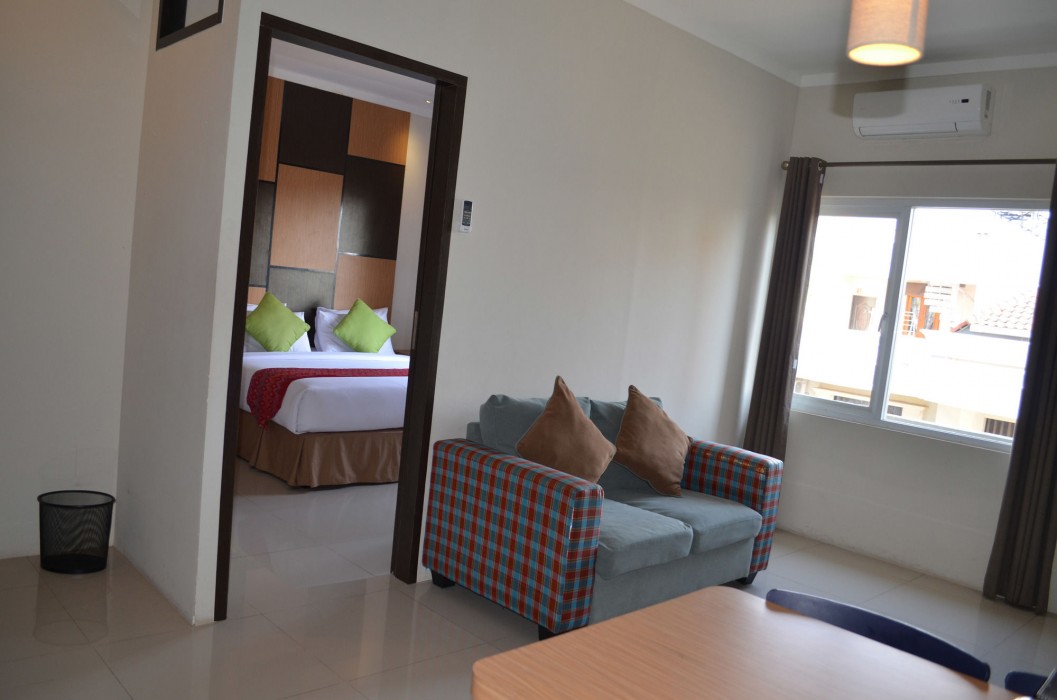 Hotel Artha Kencana 18/36