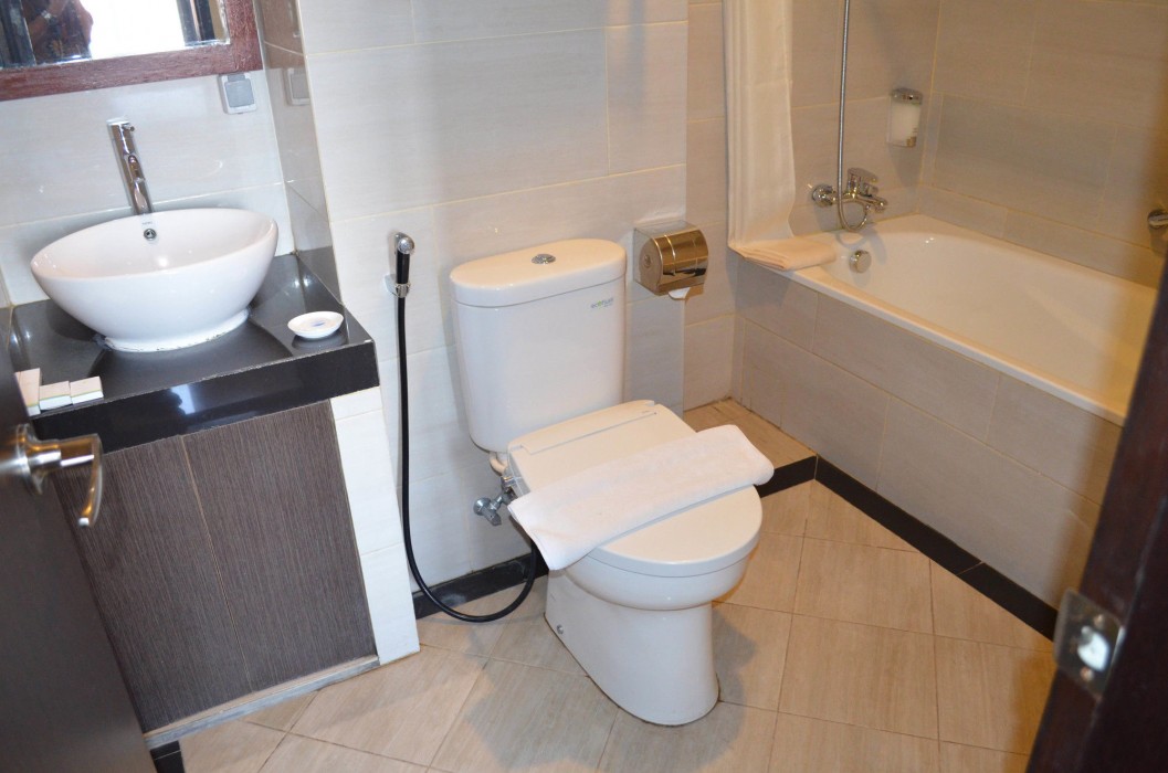 Hotel Artha Kencana 22/36