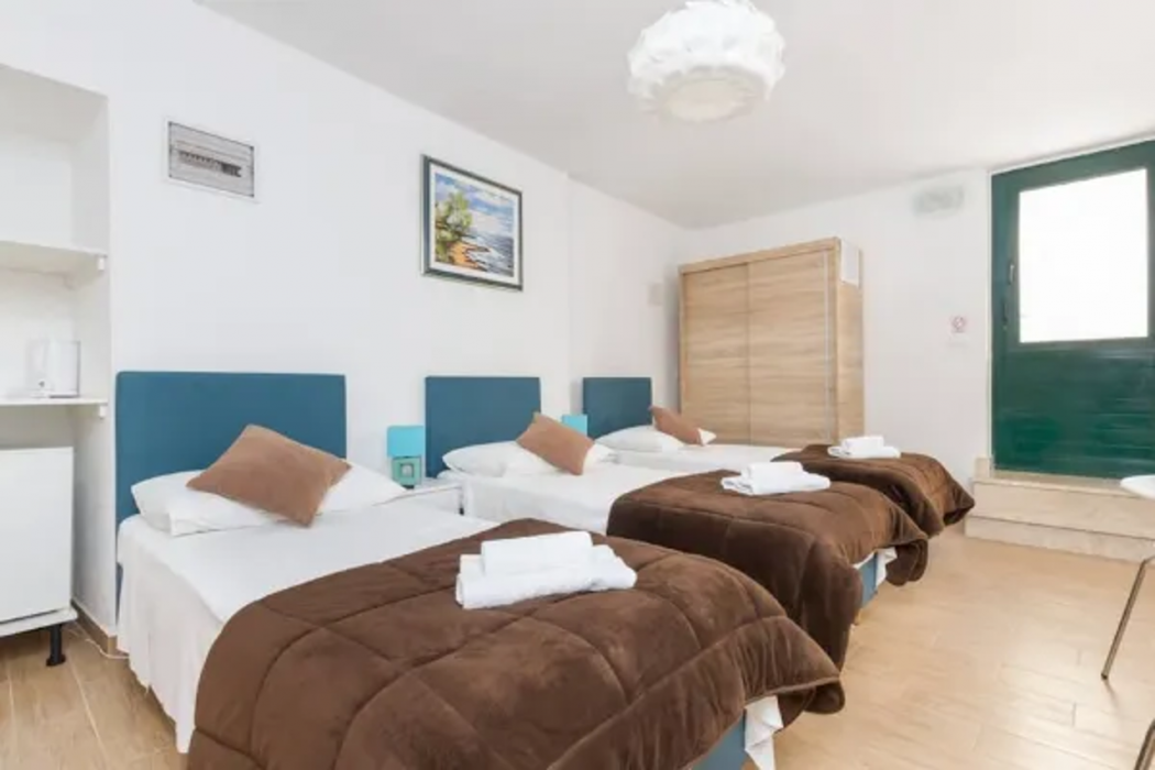 Peruzovic Rooms Apartments 9/70