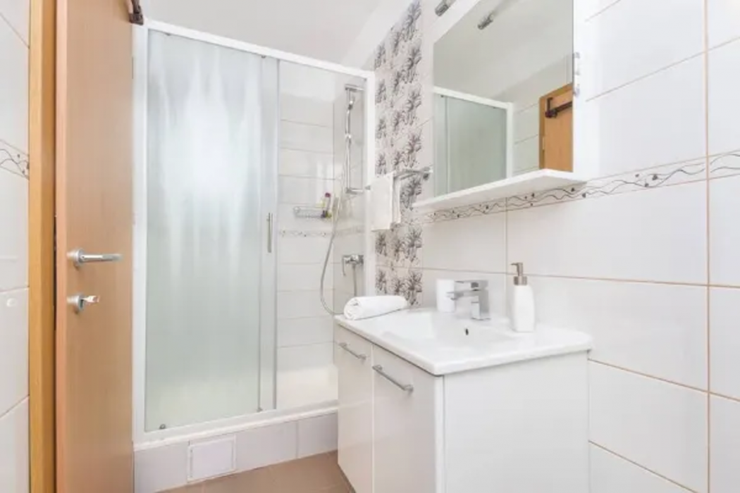 Peruzovic Rooms Apartments 30/70