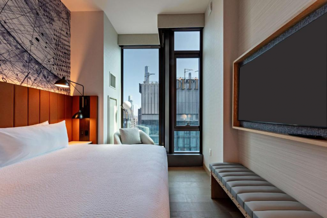 Tempo by Hilton New York Times Square 10/40