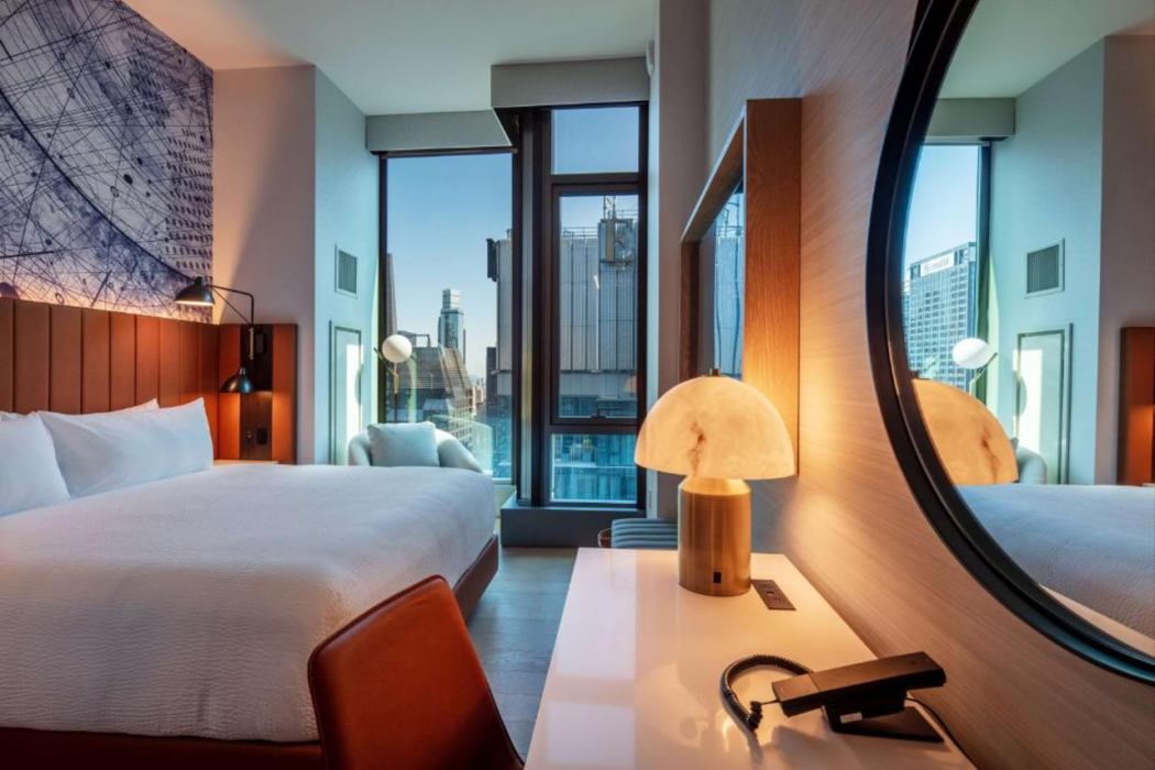 Tempo by Hilton New York Times Square 16/40
