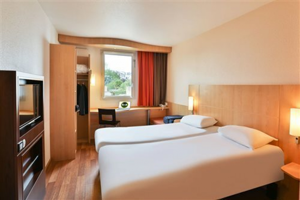 B&B Hotel Les Sables d Olonne Centre Gare 8/36