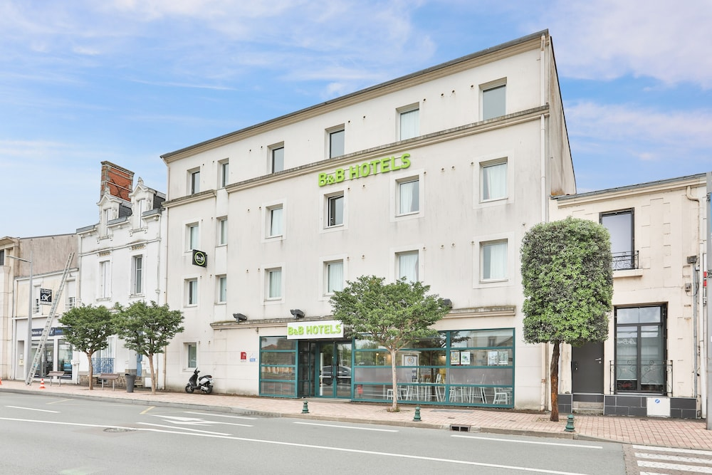 B&B Hotel Les Sables d Olonne Centre Gare