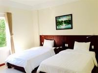 Gold Beach Hotel 20/93