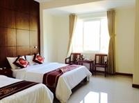 Gold Beach Hotel 58/93