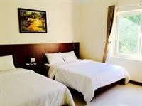 Gold Beach Hotel 38/93