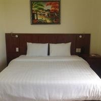 Gold Beach Hotel 25/93