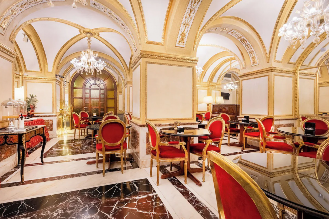 Des Epoques Hotel 27/63