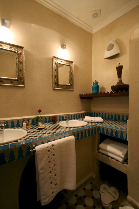 Riad Elytis 50/50