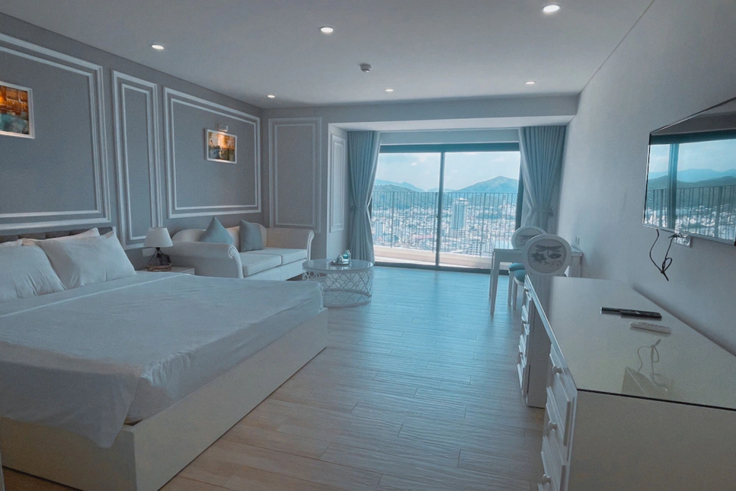 Balcony Seaview Nha Trang Centre 18/61