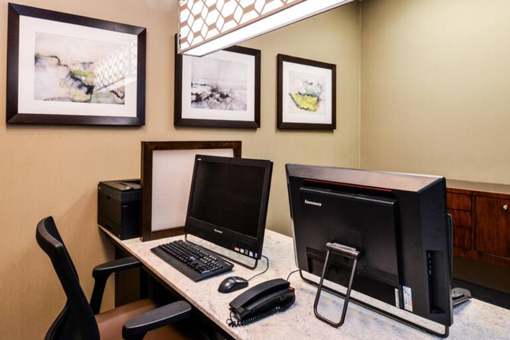Homewood Suites By Hilton Frenso 31/54