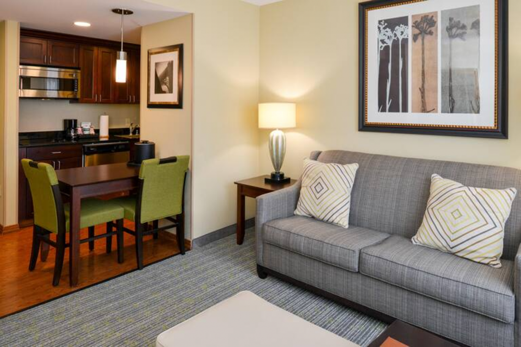Homewood Suites By Hilton Frenso 23/54
