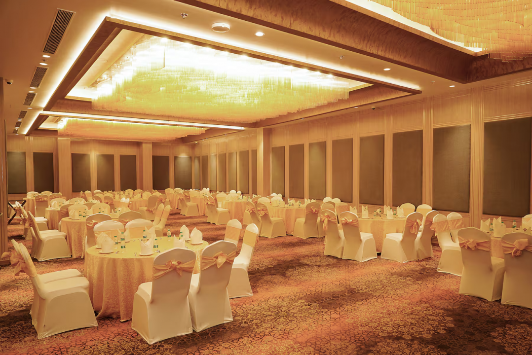 Ramada Plaza by Wyndham Chandigarh Zirakpur 25/58