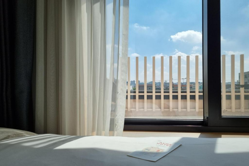 Avon Hotel Gunsan 17/67