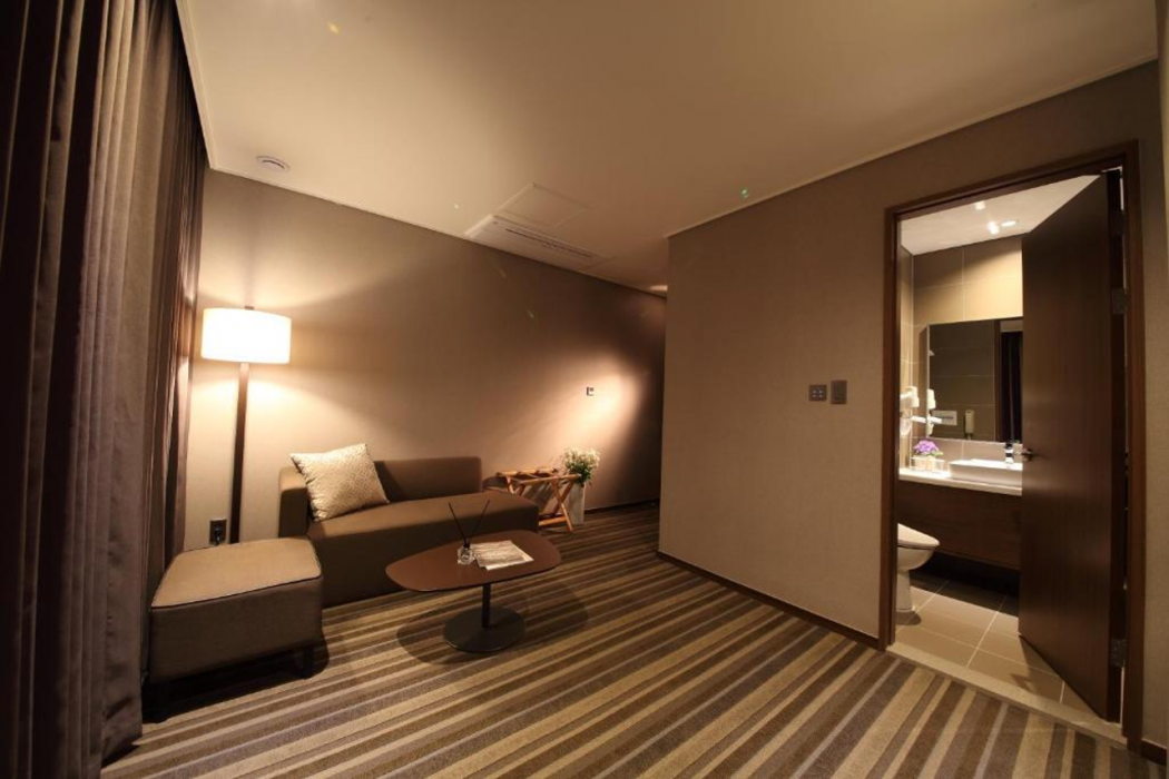 Avon Hotel Gunsan 32/67