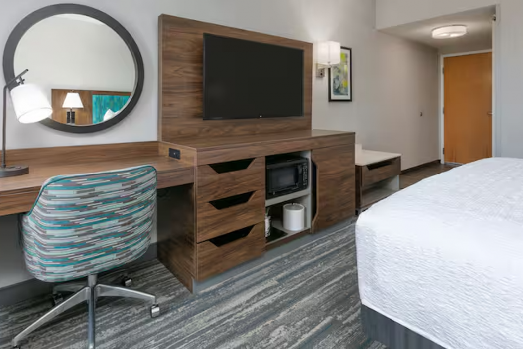 Hampton Inn Santa Cruz 11/21