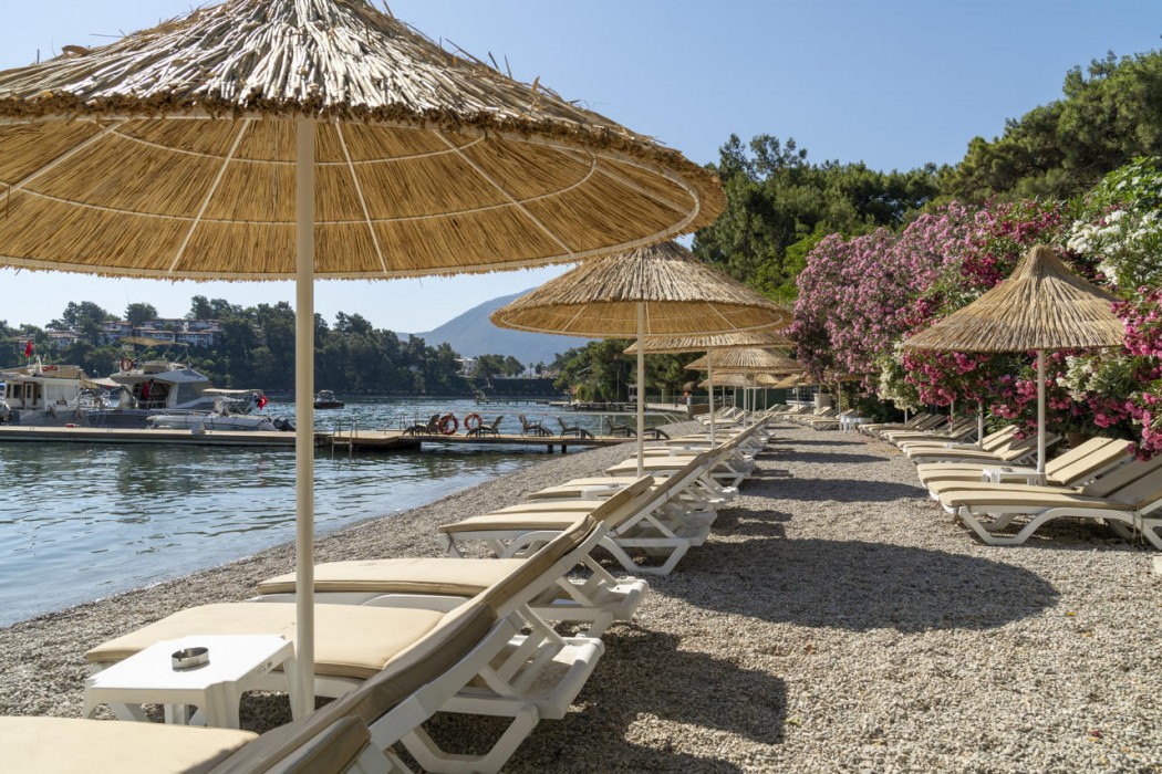 Alesta Yacht Hotel 45/74
