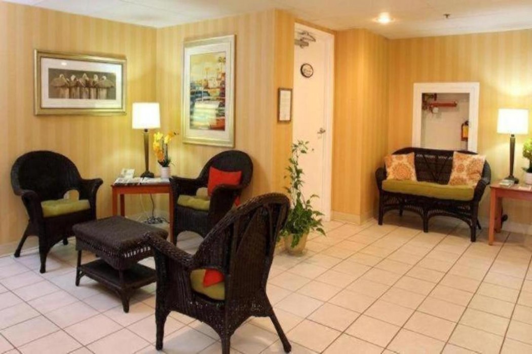 ChartHouse Clearwater Beach Marina Hotel 14/67