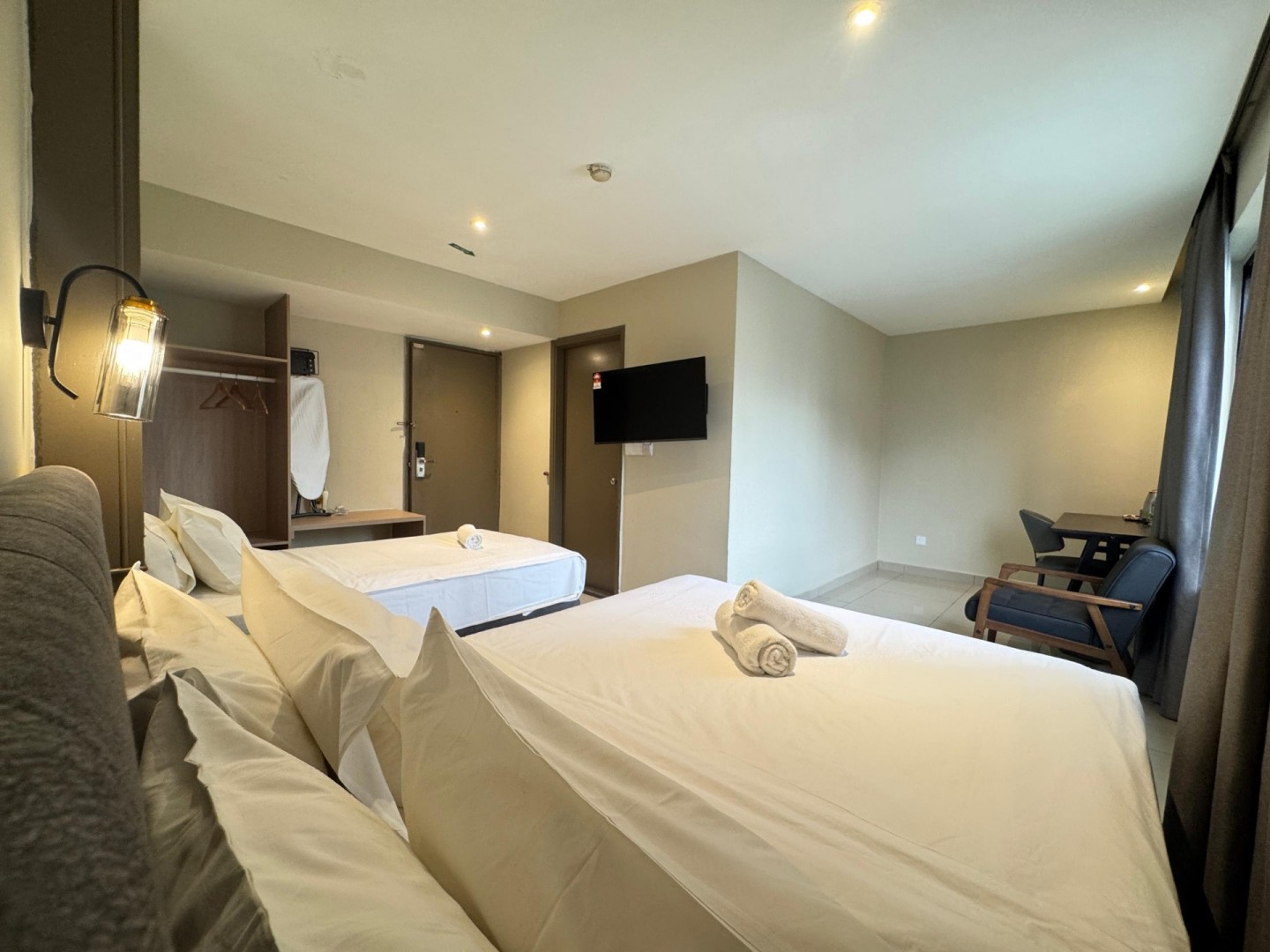 Kingston Hotel 6 at Changkat Bukit Bintang 10/61