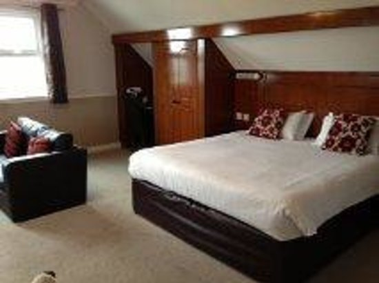 Oyster Fleet Hotel 8/41