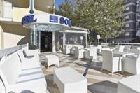 Hotel Soleblu 48/100