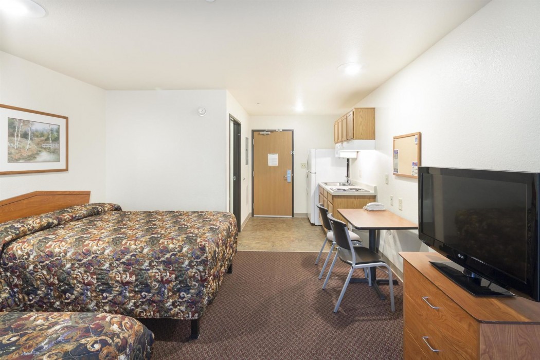 WoodSpring Suites Columbus Fort Benning 8/24