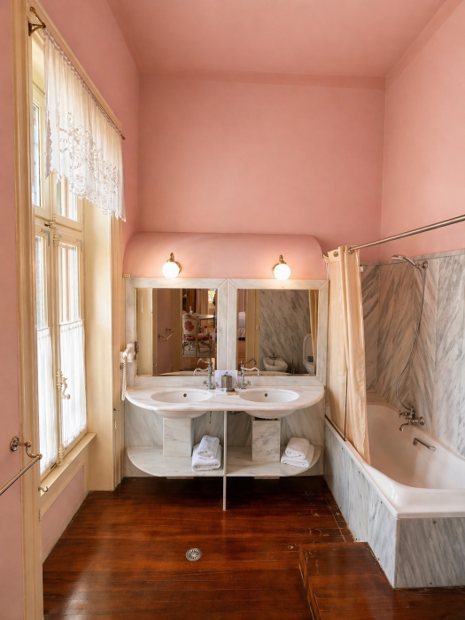 Loriet Hotel 108/191