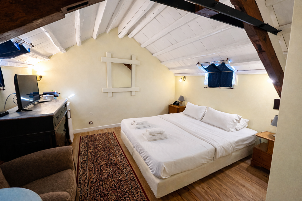 Loriet Hotel 38/191