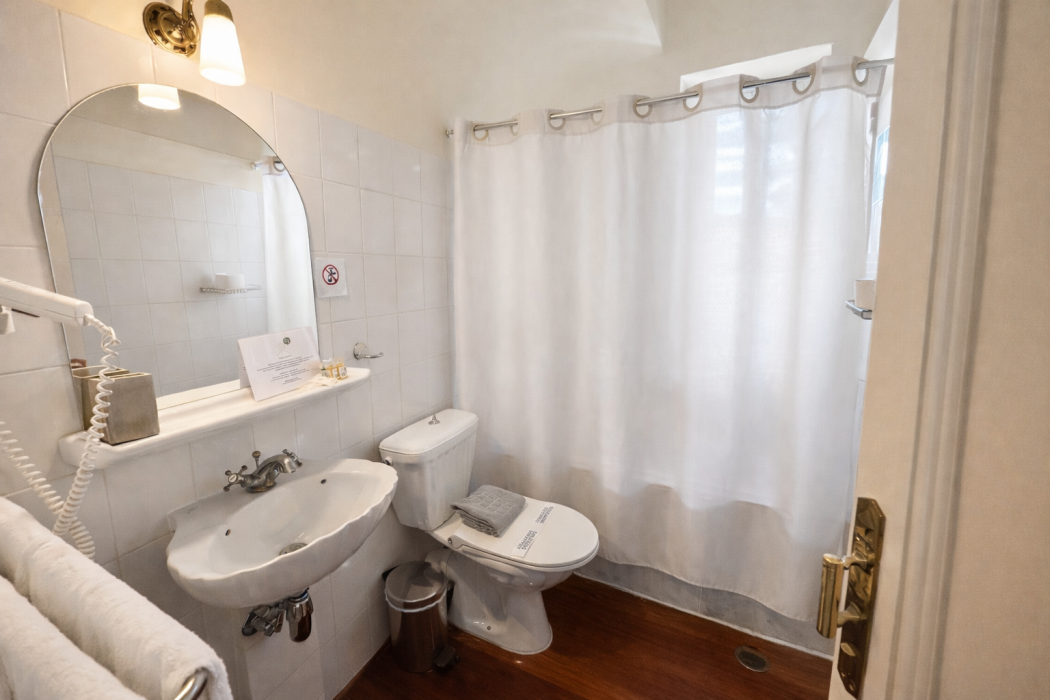Loriet Hotel 57/191