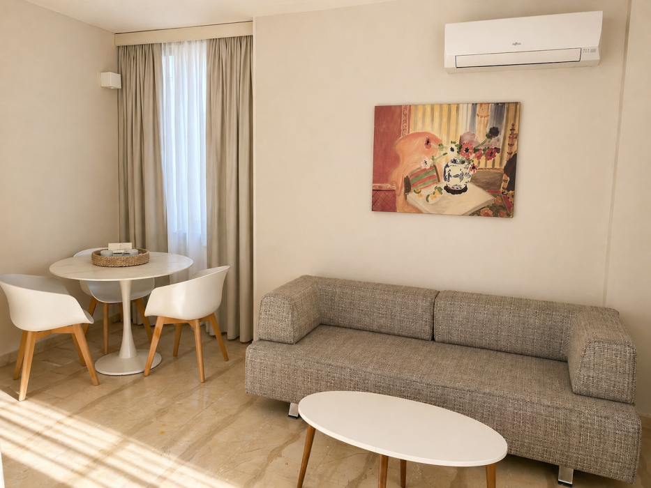 Loriet Hotel 87/191