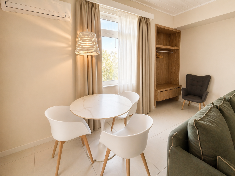 Loriet Hotel 101/191