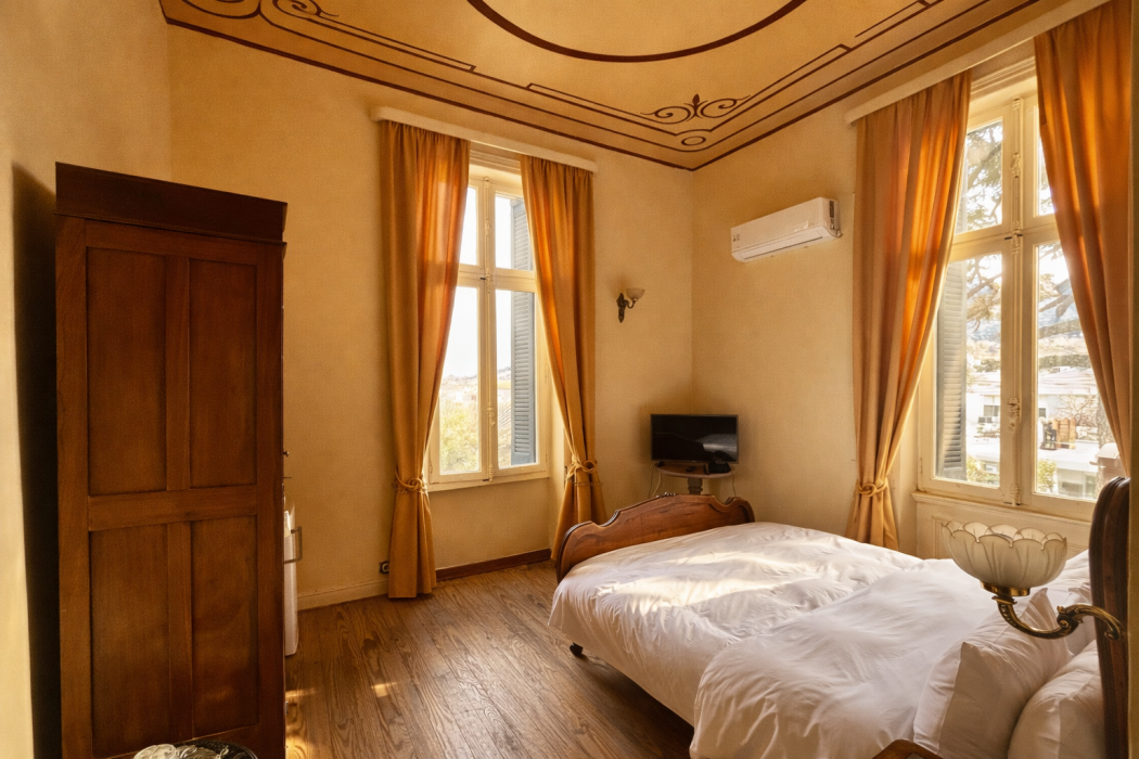 Loriet Hotel 63/191