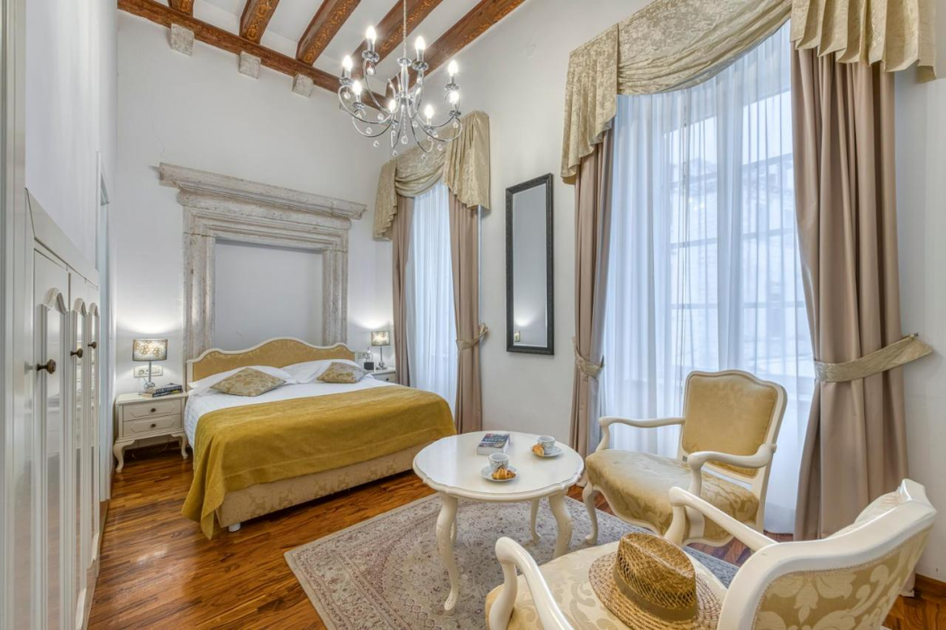 Palmotta Palace 26/68