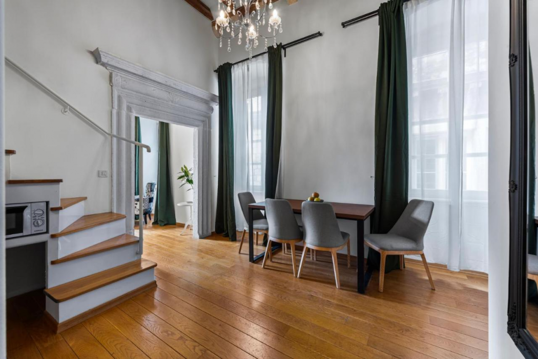 Palmotta Palace 18/68