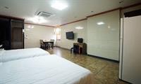 Tamragio Hotel 50/100