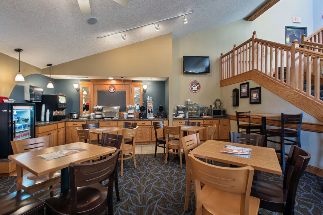 AmericInn by Wyndham Fort Dodge 16/32