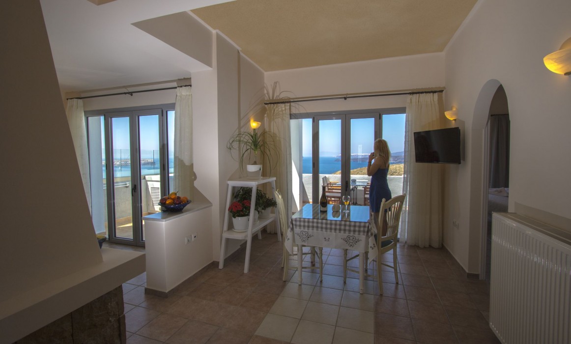 Our Villa Santorini 30/59