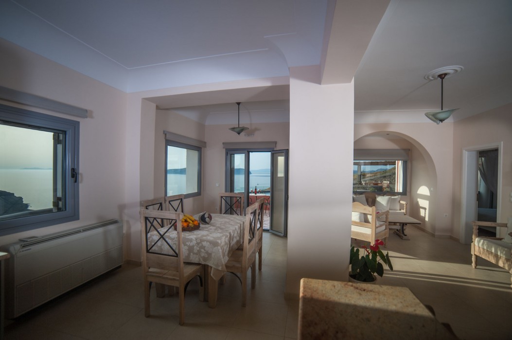 Our Villa Santorini 32/59